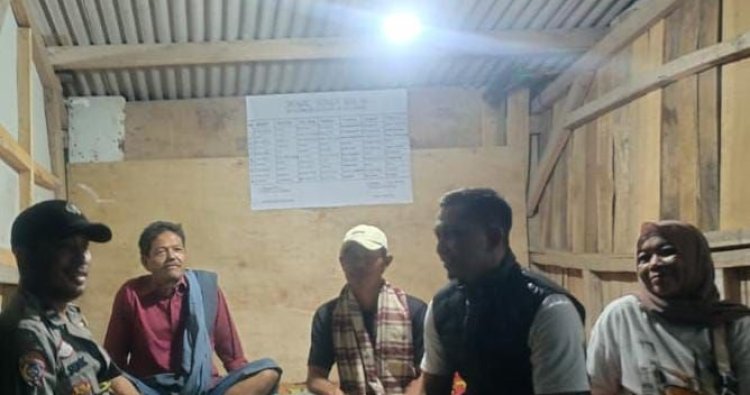 Bhabinkamtibmas Polsek Simpenan Polres Sukabumi Kontrol Satkamling di Desa Cidadap Jaga Kondusivitas Lingkungan
