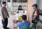 Polsek Kalapanunggal Polres Sukabumi Monitoring dan Amankan Pendistribusian Bantuan Pangan BPN di Desa Palasarigirang