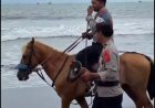 Dalam Rangka Ops Lilin Lodaya 2025, Polres Sukabumi Berikan Imbauan Kamtibmas dengan Patroli Berkuda