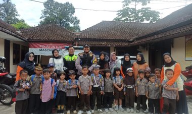 Polisi Sahabat Anak, PolsekParungkuda Terima Kunjungan Anak PAUD Nurul Falah Berikan Edukasi Terkait Keselamatan Lalu lintas