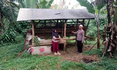 Bhabinkamtibmas Polsek Kalapanunggal Lakanakan Patroli Dialogis bersama warganya