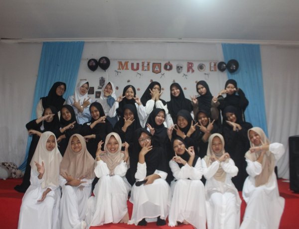 Generasi Emas Harus Dibimbing Adab – Pesan Inspiratif Dade Misbahudin di SMP IT Al Fatih